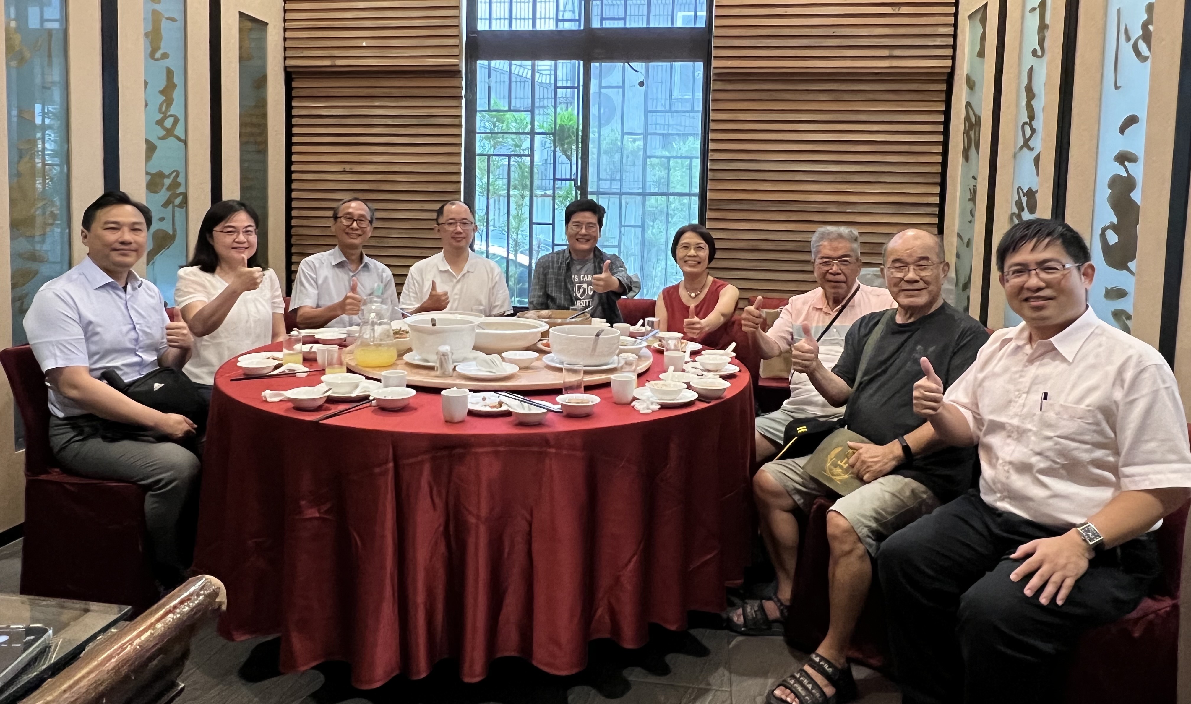 何美玲教授楊瑞成教授榮退餐敘-2